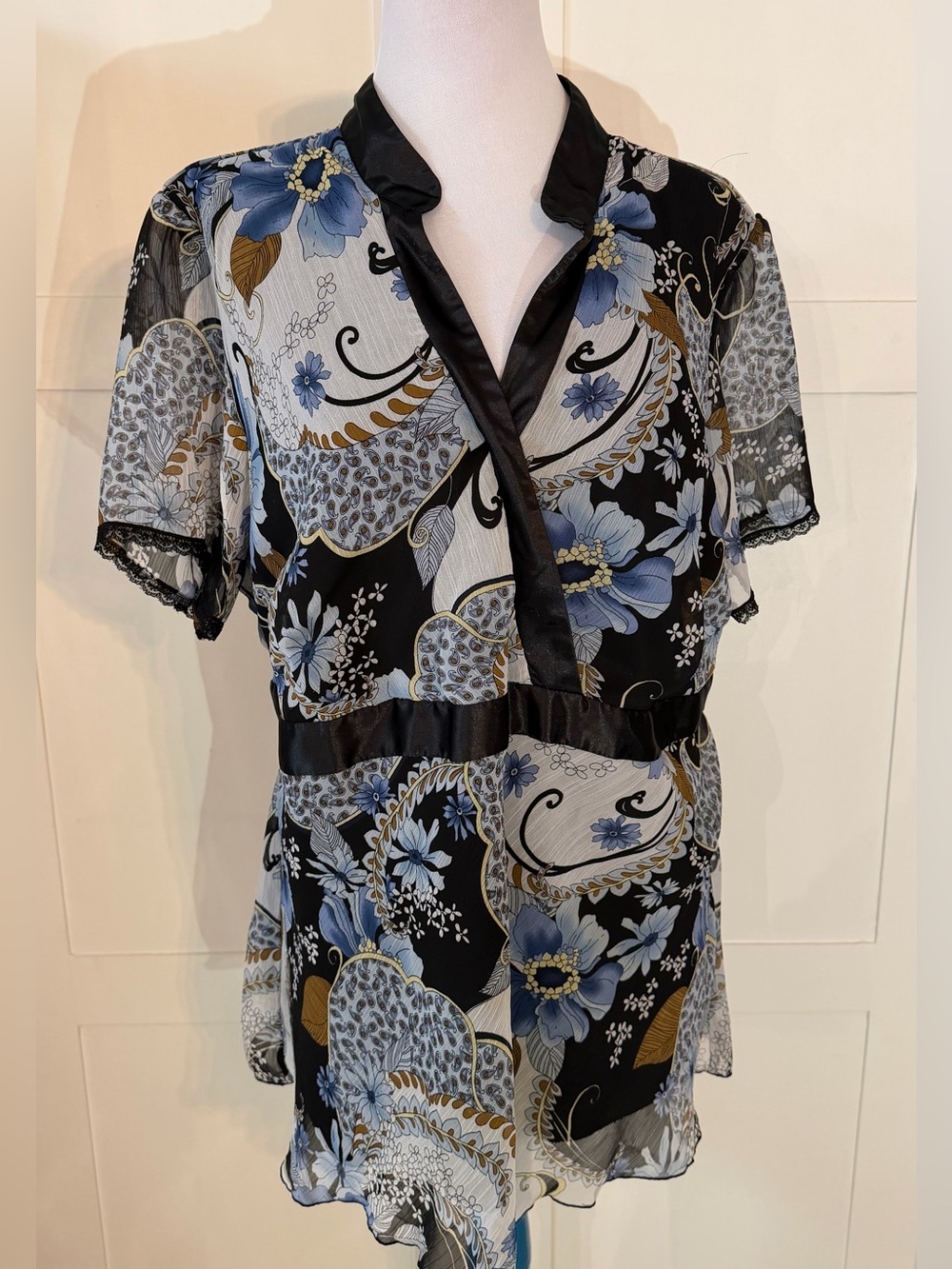 dressbarn Black Floral Print V-Neck Blouse with Blue Accents
